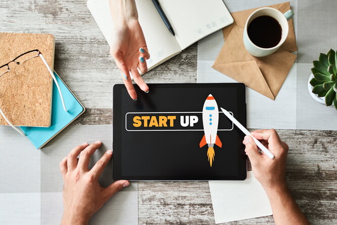 Polskie startupy ruszają na zagraniczne rynki. PARP wyłoniła firmy do programu „Start-ups Are Us” dla cyberbezpieczeństwa